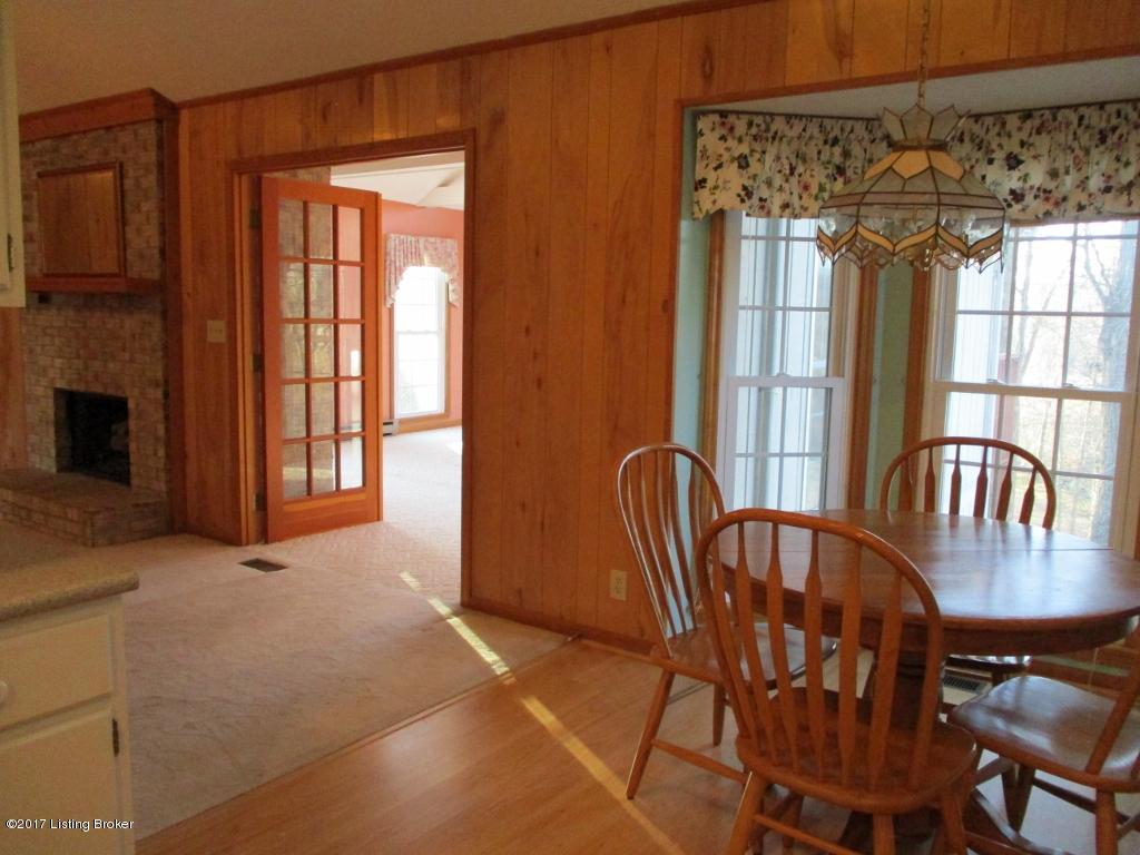 7204 Ridge Creek Road Louisville, KY 40291 - Photo 11 of 39 7-5 kitchenIMG_0261 (1024x768)