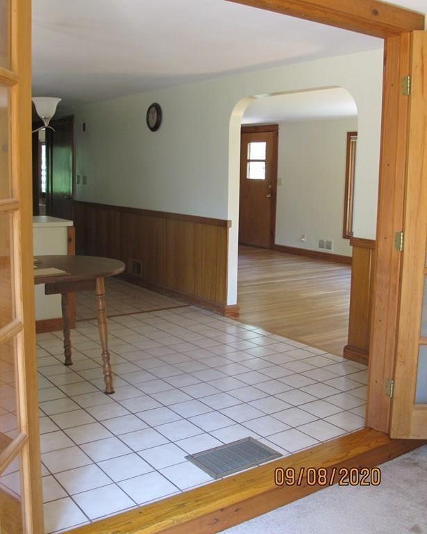 87 Pine Street Walpole, MA 02081 - Photo 14 of 37