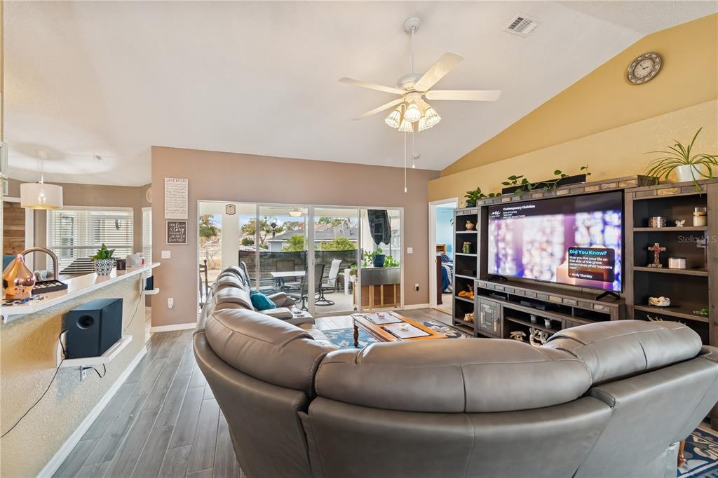 407 Montpelier Court Spring Hill, FL 34608 - Photo 11 of 83