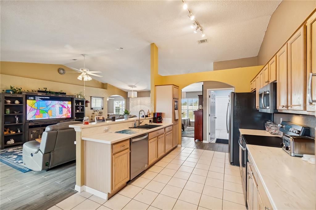 407 Montpelier Court Spring Hill, FL 34608 - Photo 20 of 83