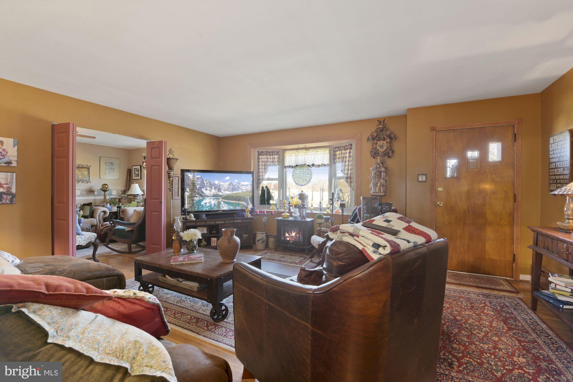 1503 Mt Holly Road Edgewater Park, NJ 08010 - Photo 9 of 28 Gallery Image 9
