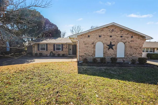 $400,000 | 431 Malden Drive, Richardson, TX 75080