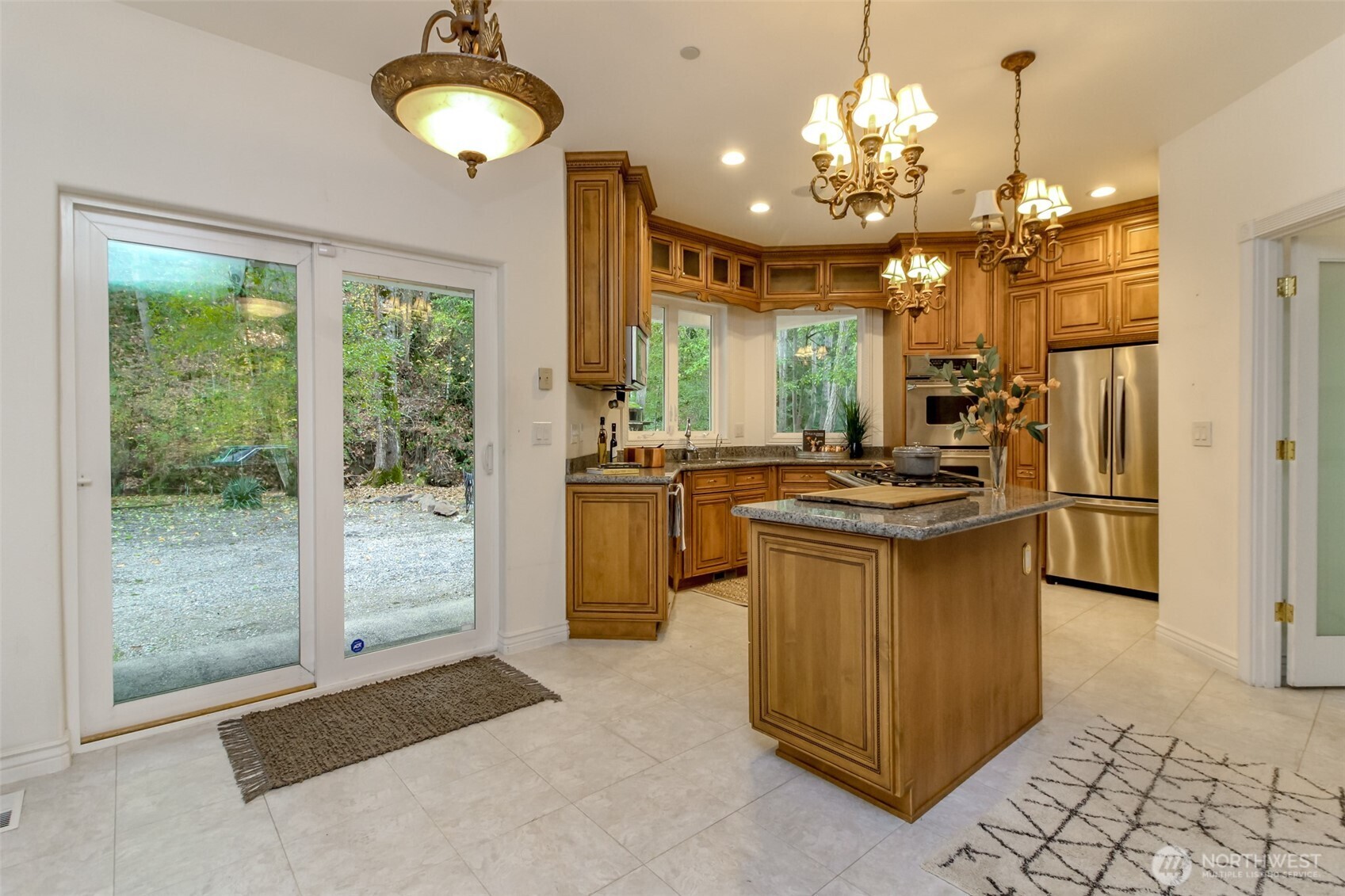7033 Phillips Road Southwest Lakewood, WA 98499 - Photo 17 of 40 Gallery Image 17