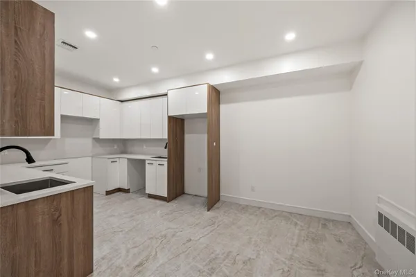 $749,000 | 13 Warren Court, Unit 113, Monsey, NY 10952