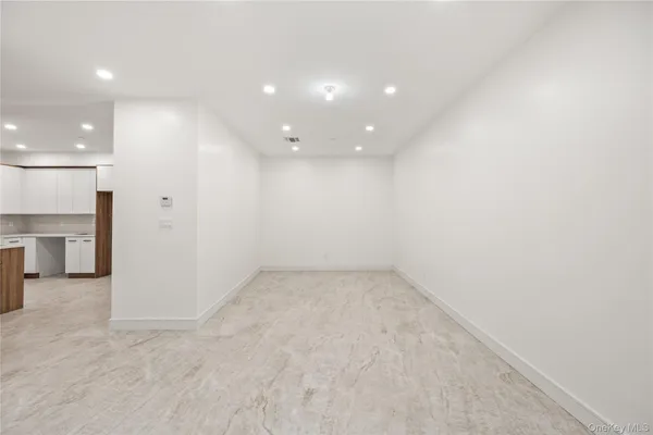$749,000 | 13 Warren Court, Unit 113, Monsey, NY 10952