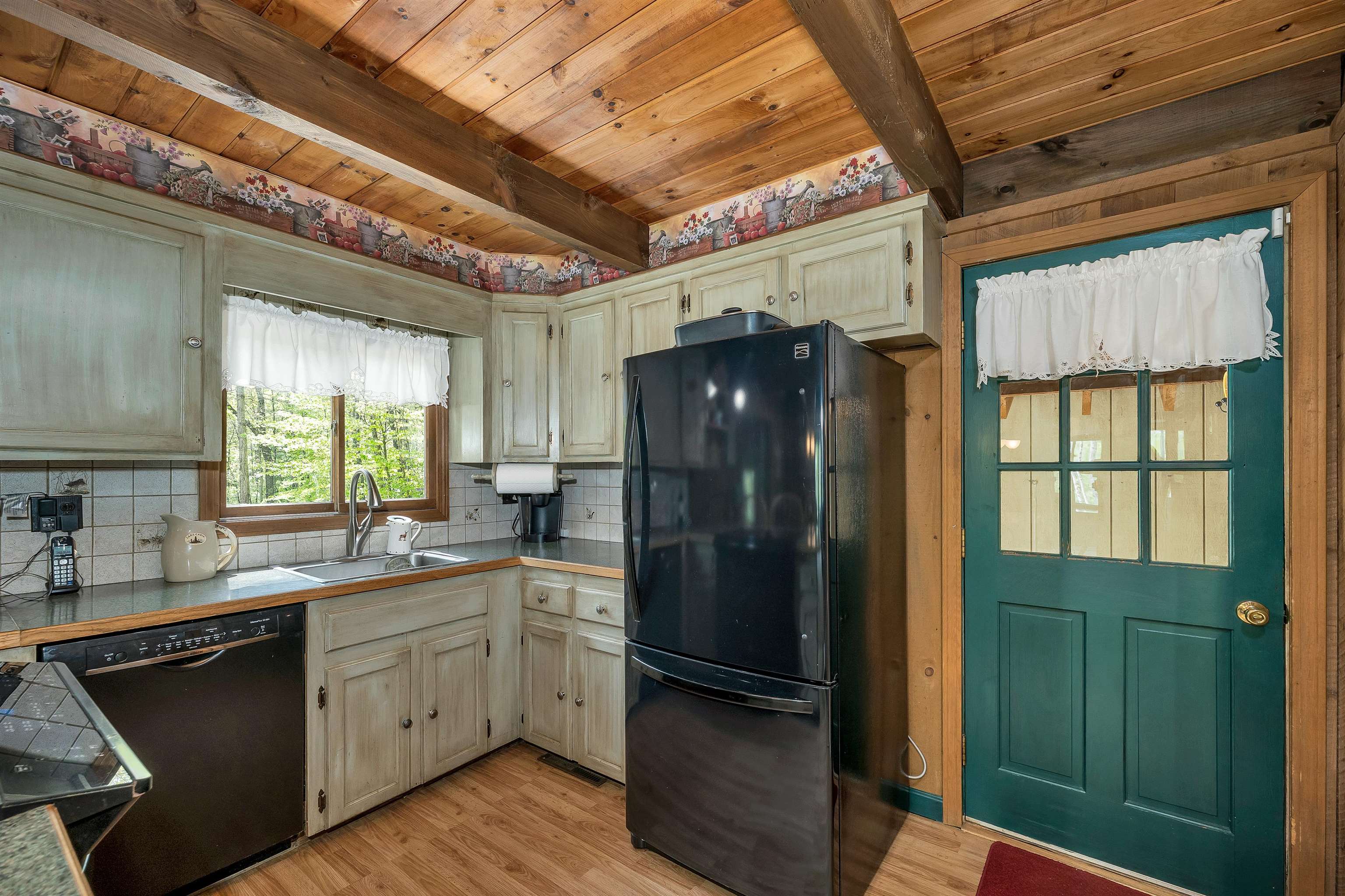 136 Liberty Lane Freedom, NH 03836 - Photo 6 of 36