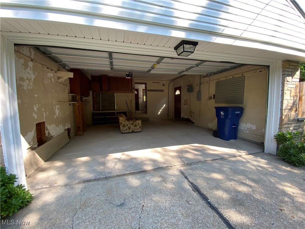 3601 Brinkmore Road Cleveland, OH 44121 - Photo 38 of 45 View of garage