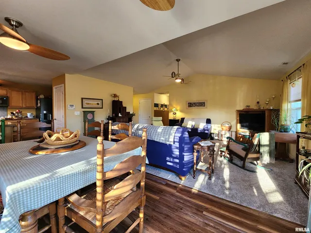 $324,900 | 156 Hanover Lane, Murphysboro, IL 62966