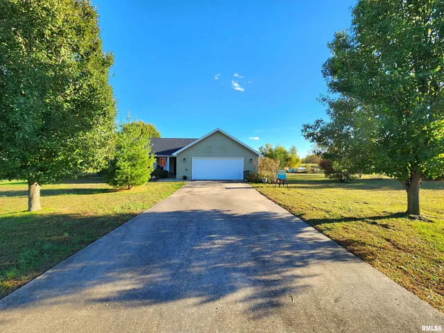 $324,900 | 156 Hanover Lane, Murphysboro, IL 62966