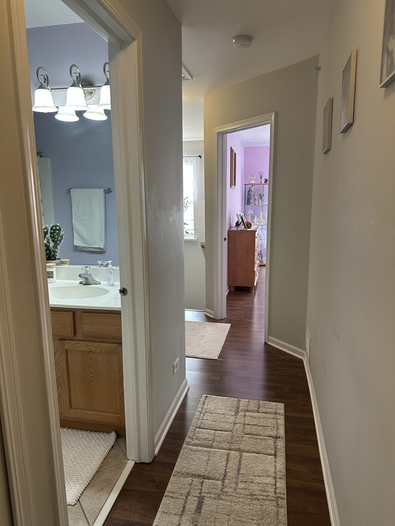 172 East River Road, Unit R Des Plaines, IL 60016 - Photo 27 of 35