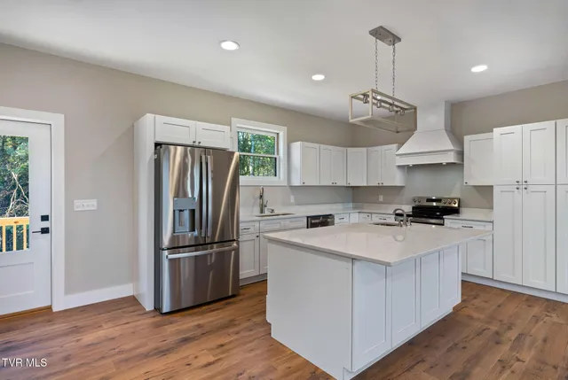 $449,900 | 297 Laurel Way, Mountain City, TN 37683