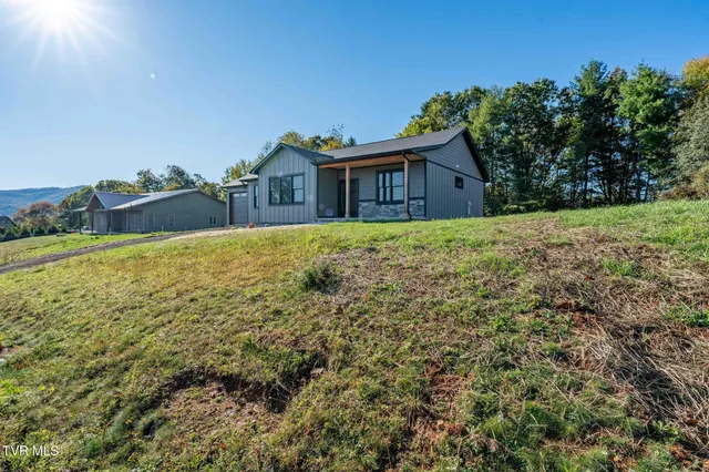 $449,900 | 297 Laurel Way, Mountain City, TN 37683