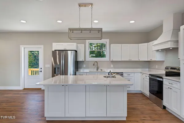 $439,500 | 297 Laurel Way, Mountain City, TN 37683