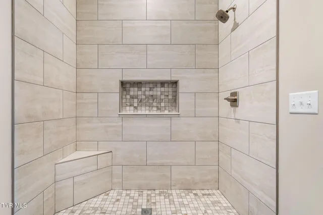 $449,900 | 297 Laurel Way, Mountain City, TN 37683