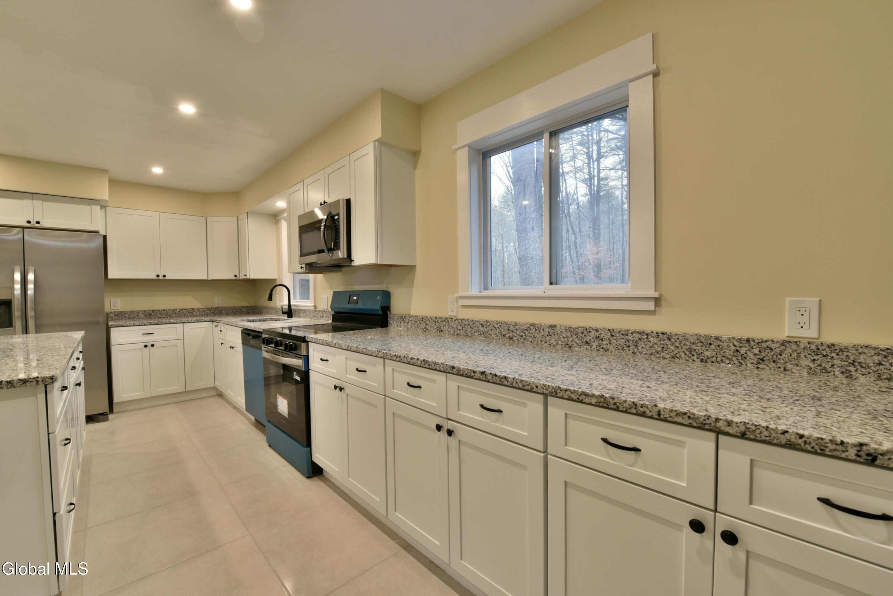 1011 Middleline Road Milton, NY 12020 - Photo 15 of 52 18