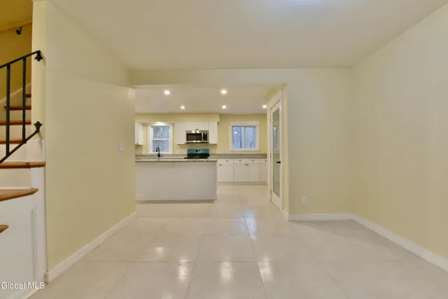 $699,000 | 1011 Middleline Road, Milton, NY 12020