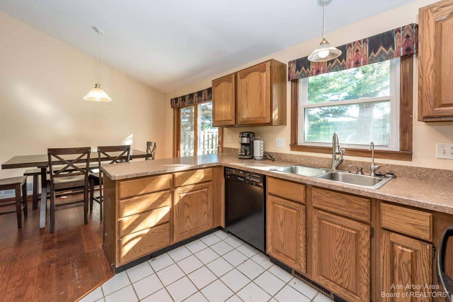 4311 Dexter-Pinckney Road Dexter, MI 48130 - Photo 5 of 42 Photo 5