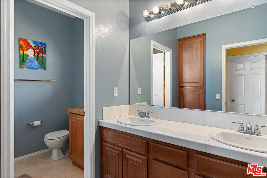 25014 Oliver Way Stevenson Ranch, CA 91381 - Photo 23 of 35