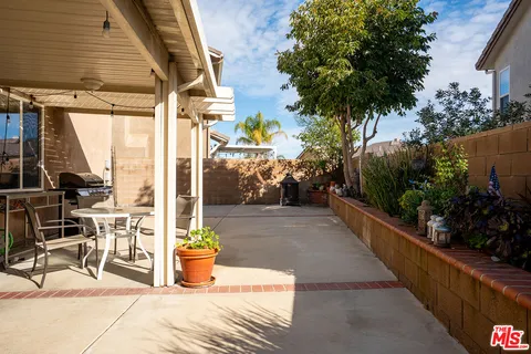 $1,179,000 | 25014 Oliver Way, Stevenson Ranch, CA 91381