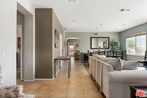 $1,179,000 | 25014 Oliver Way, Stevenson Ranch, CA 91381