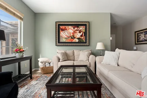 $1,179,000 | 25014 Oliver Way, Stevenson Ranch, CA 91381