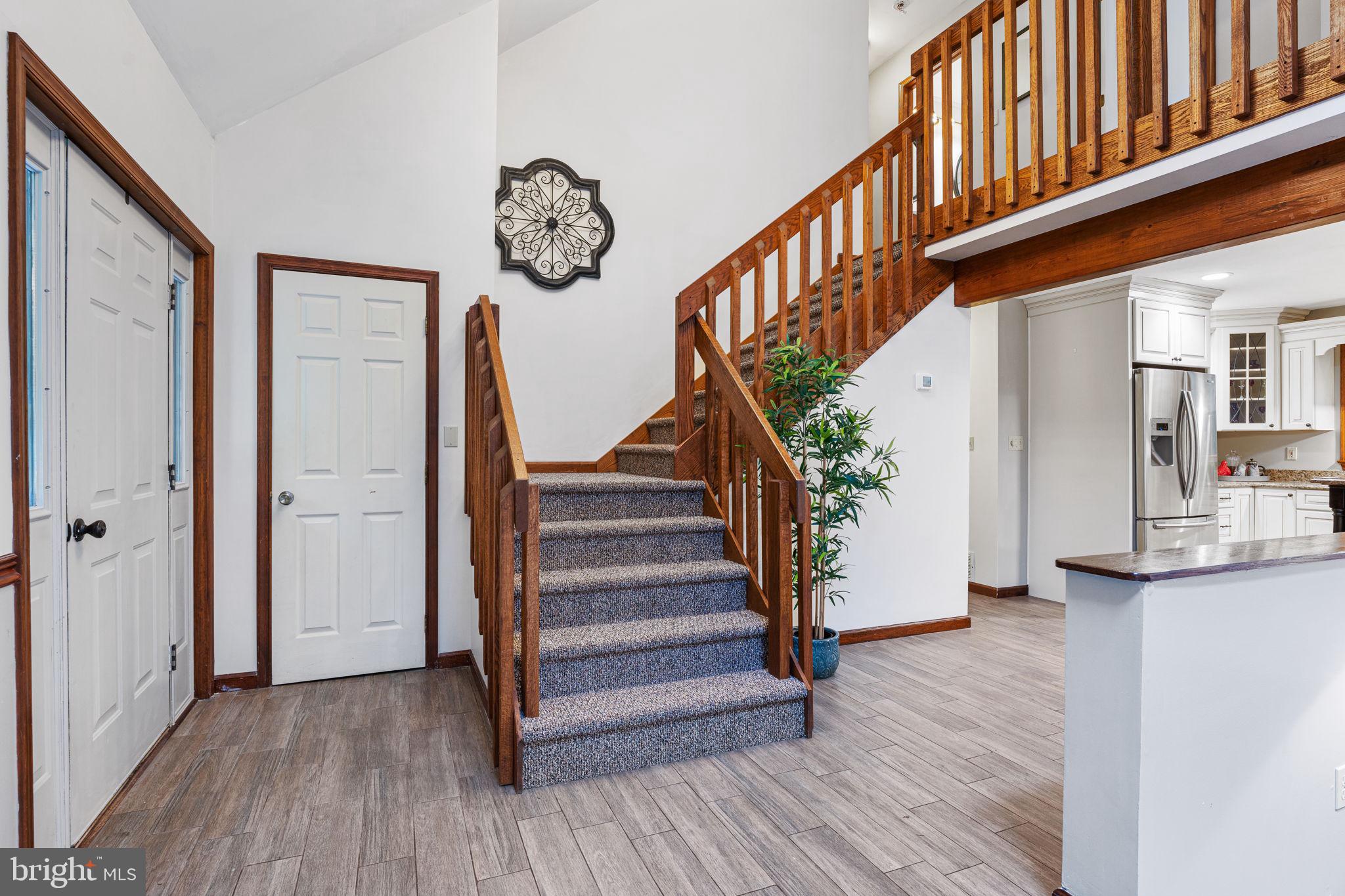 1447 Reed Lane Kintnersville, PA 18930 - Photo 2 of 39 Front Door Foyer View