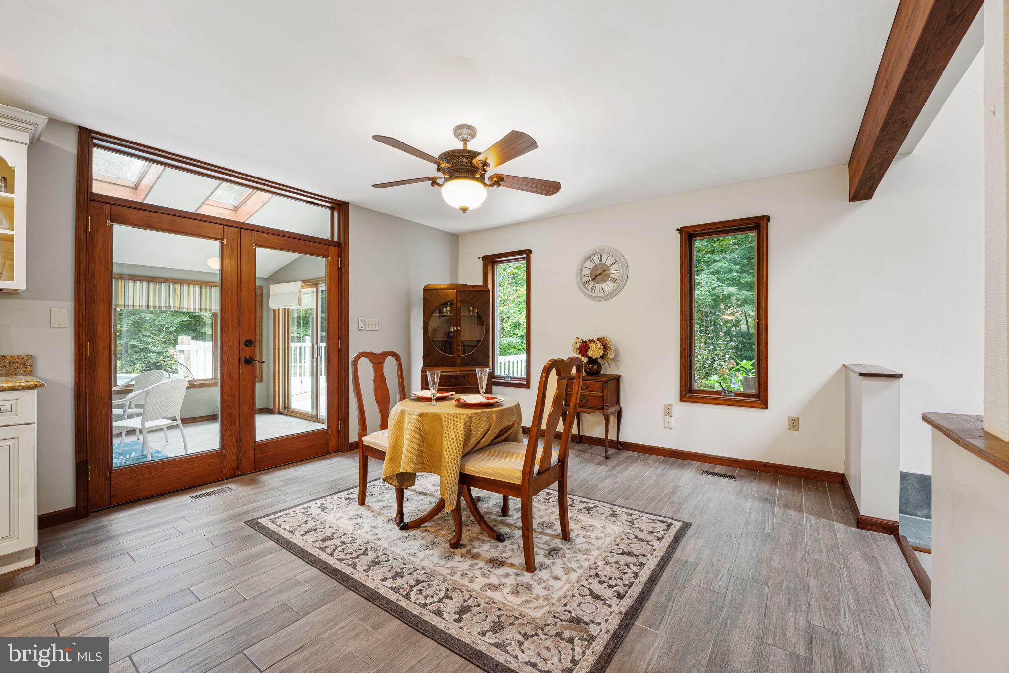 1447 Reed Lane Kintnersville, PA 18930 - Photo 7 of 39 Dining Area