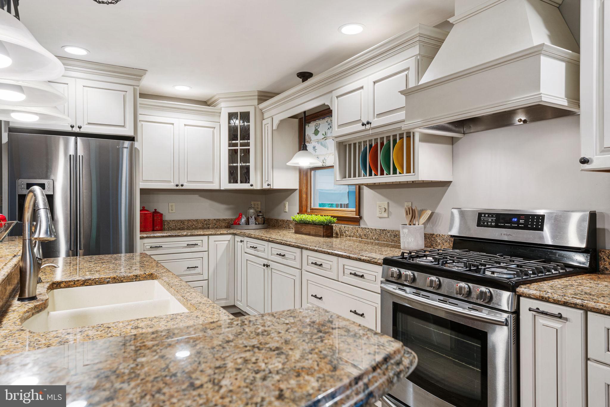 1447 Reed Lane Kintnersville, PA 18930 - Photo 10 of 39 Kitchen