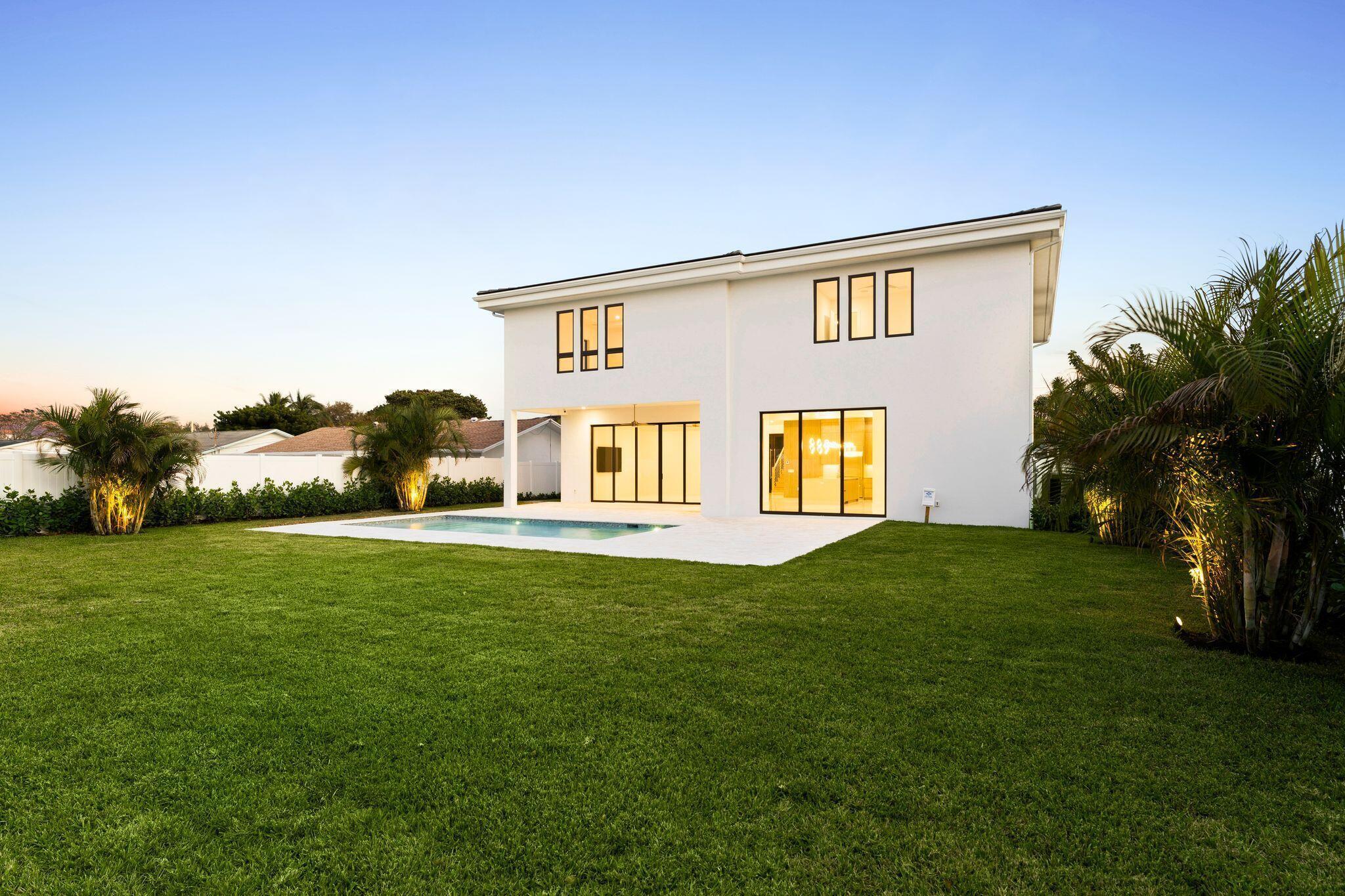 261 Northwest 8th Street Boca Raton, FL 33432 - Photo 44 of 47 261 nw 8th st Boca Raton 21