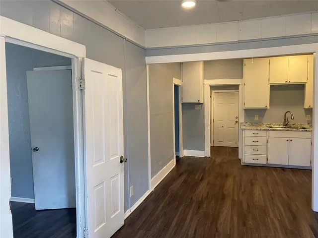 $88,000 | 1006 South Throckmorton Street, Sherman, TX 75090