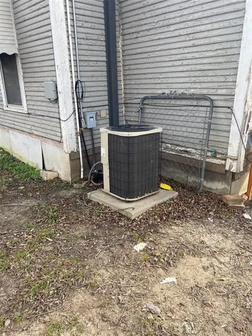 $88,000 | 1006 South Throckmorton Street, Sherman, TX 75090