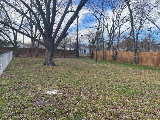 $88,000 | 1006 South Throckmorton Street, Sherman, TX 75090
