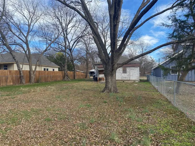 $88,000 | 1006 South Throckmorton Street, Sherman, TX 75090