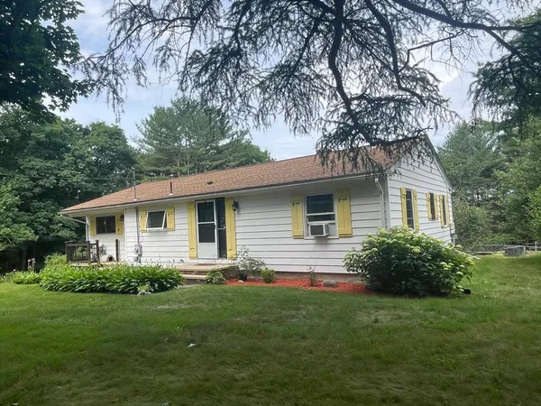 $395,000 | 1042 Turkey Street, Hardwick, MA 01082