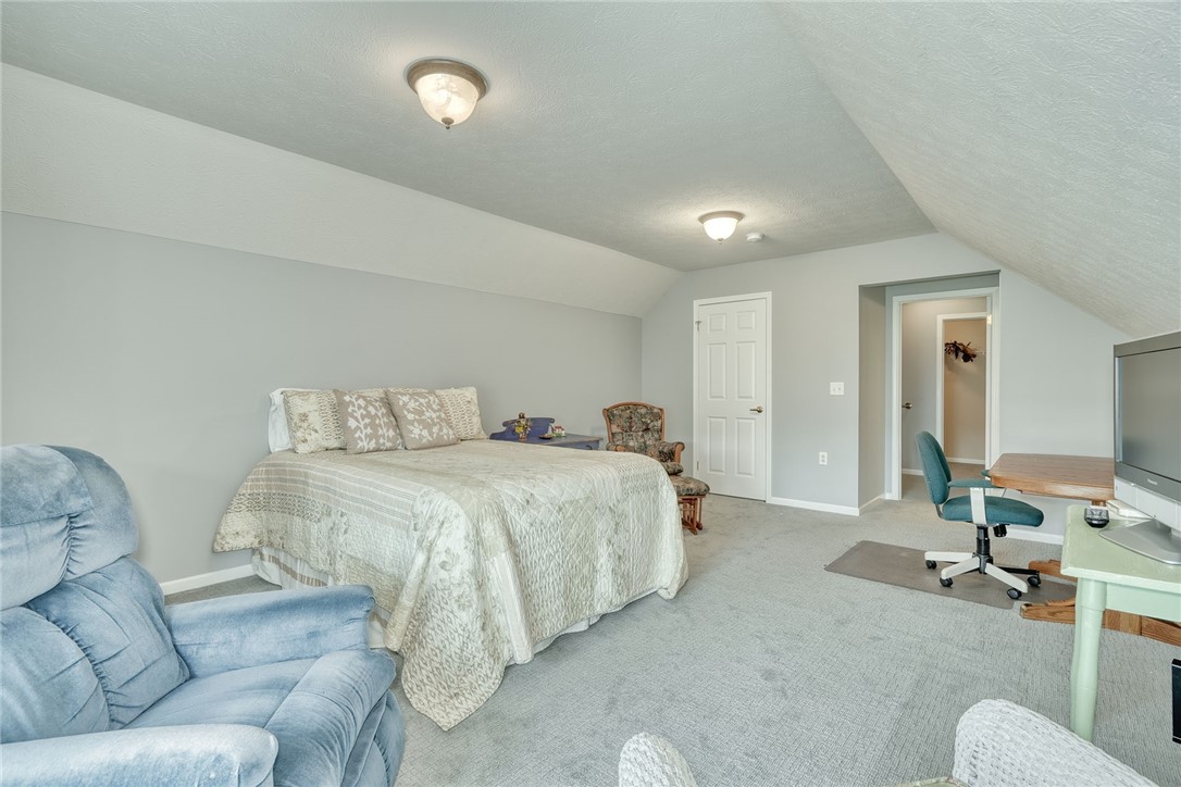 95 Eagle Pine Way Rochester, NY 14623 - Photo 32 of 38