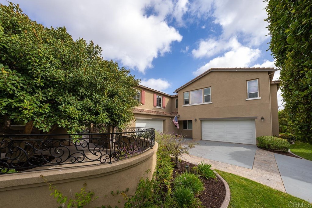2786 Sutter Ridge Drive Chula Vista, CA 91914 - Photo 4 of 58 a living room with a fireplace and a large window