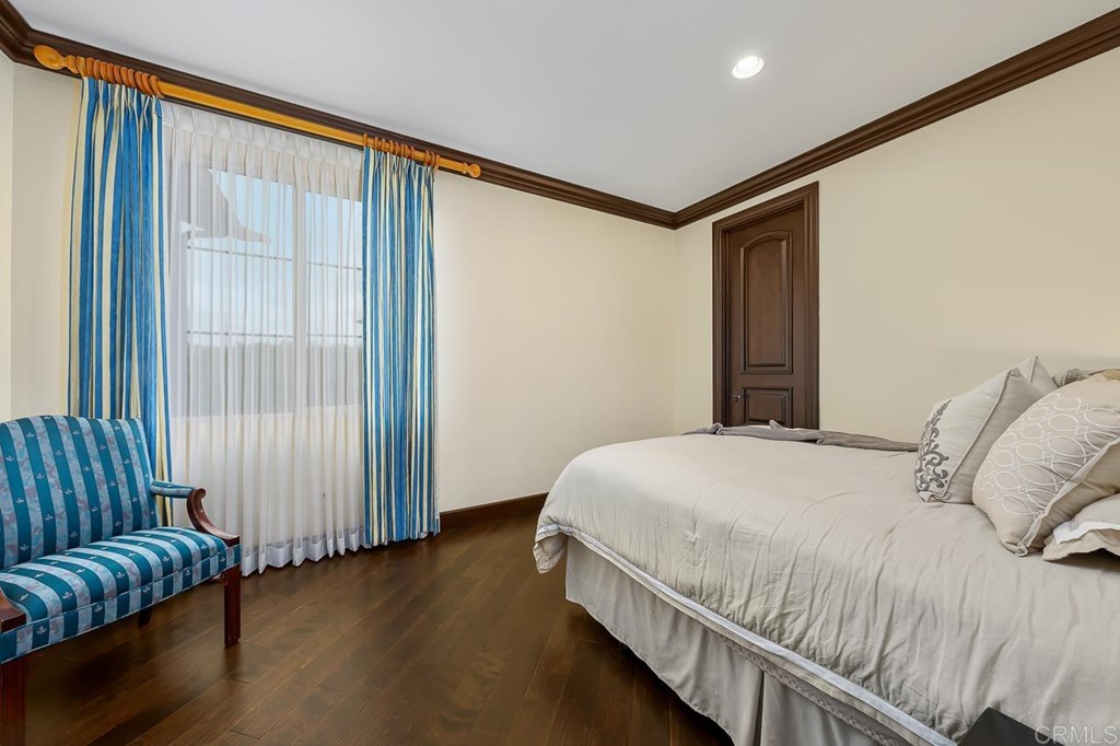 2786 Sutter Ridge Drive Chula Vista, CA 91914 - Photo 44 of 58 a bedroom with bed and window