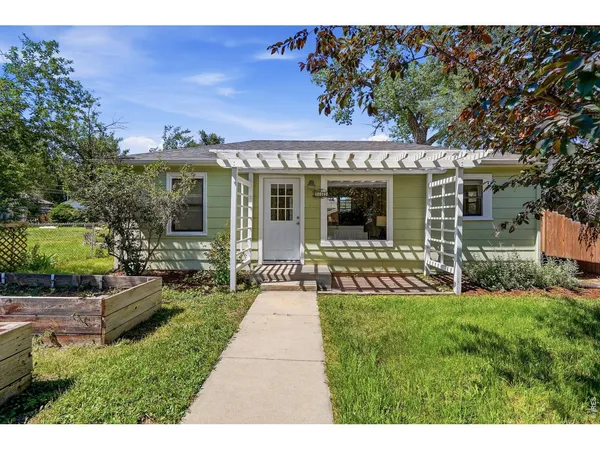 $448,000 | 511 East Baseline Road, Lafayette, CO 80026