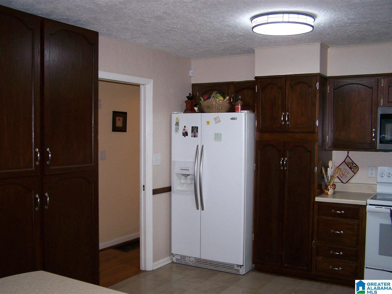 329 Shamrock Road Anniston, AL 36207 - Photo 6 of 50