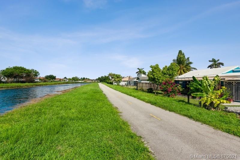 21080 Southwest 124th Ave Road Miami, FL 33177 - Photo 27 of 35 Gallery Image 27