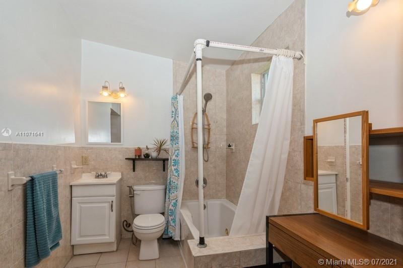 21080 Southwest 124th Ave Road Miami, FL 33177 - Photo 9 of 35 Gallery Image 9