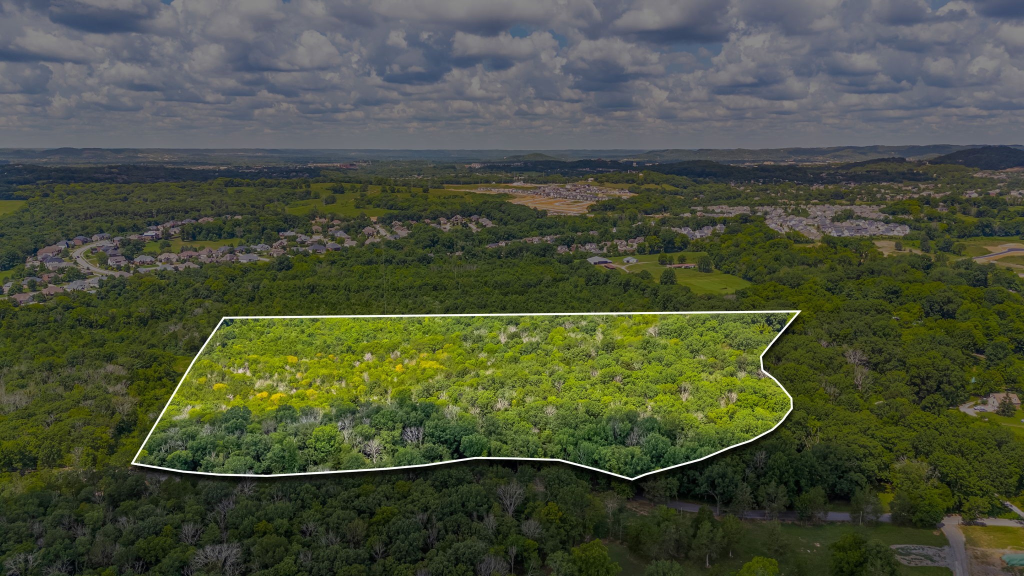 0 North Chapel Road Franklin, TN 37067 - Photo 2 of 17 a view of a yard