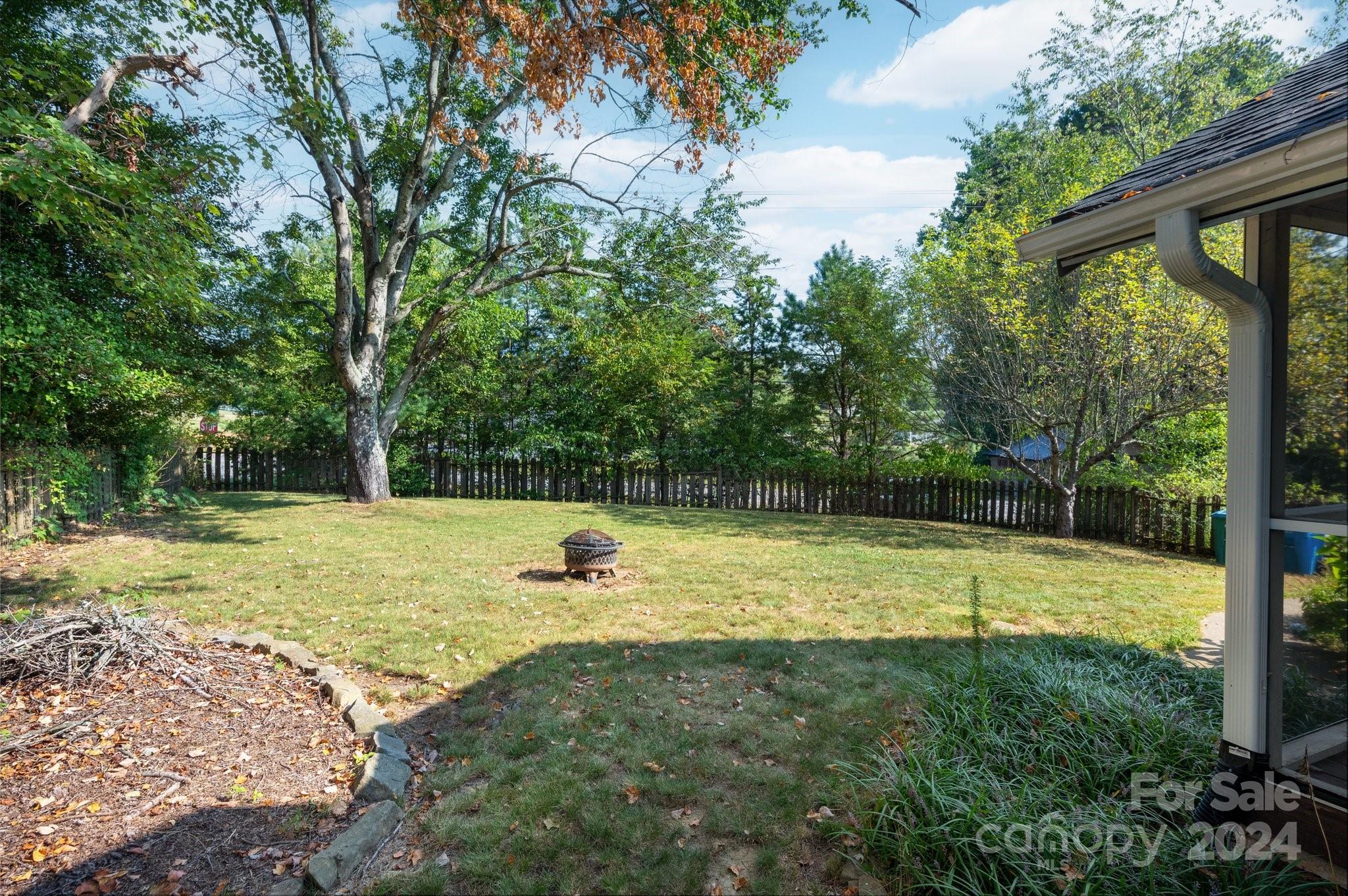 255 Dogwood Road Candler, NC 28715 - Photo 23 of 25 Gallery Image 23