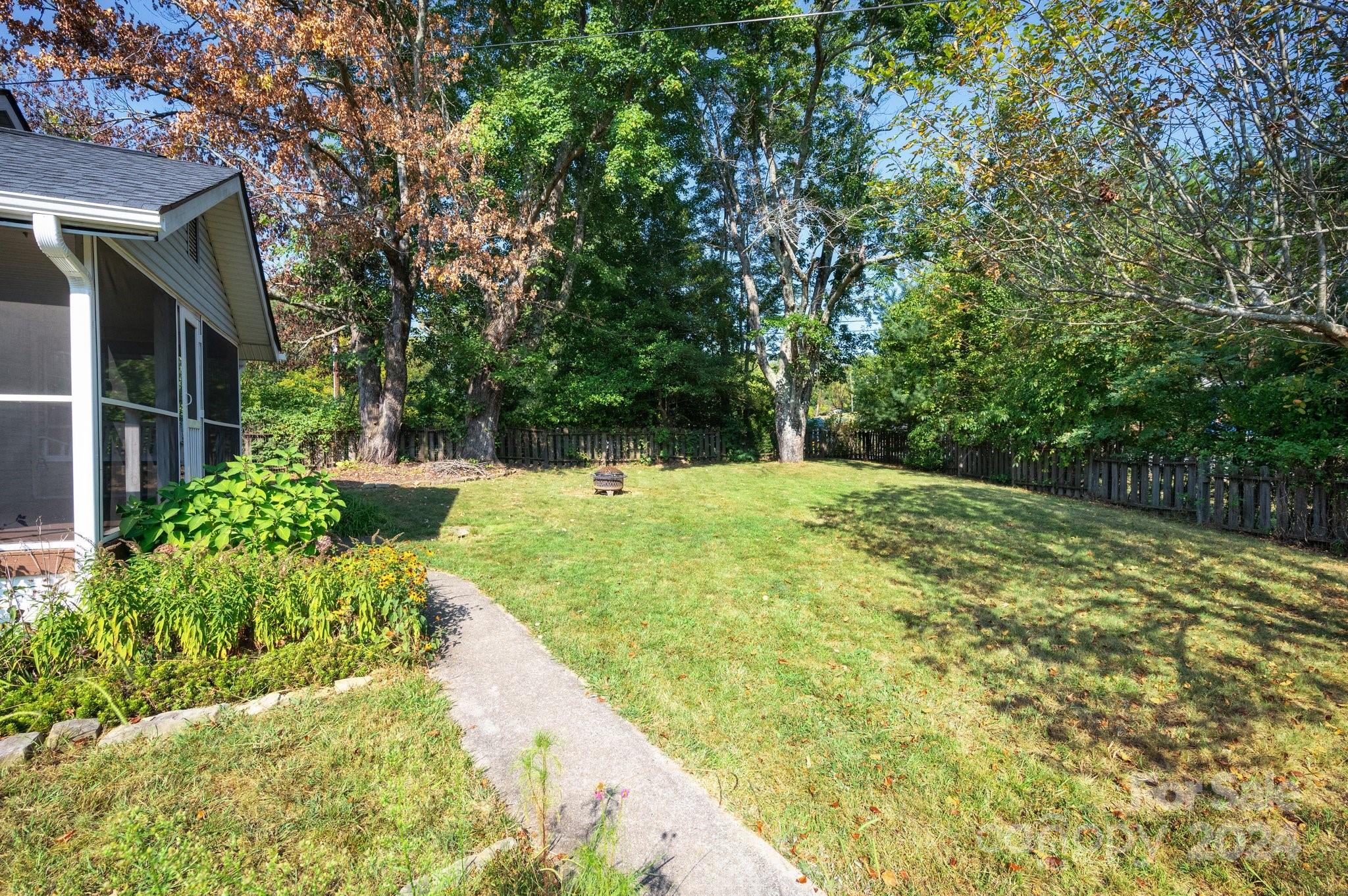 255 Dogwood Road Candler, NC 28715 - Photo 24 of 25 Gallery Image 24