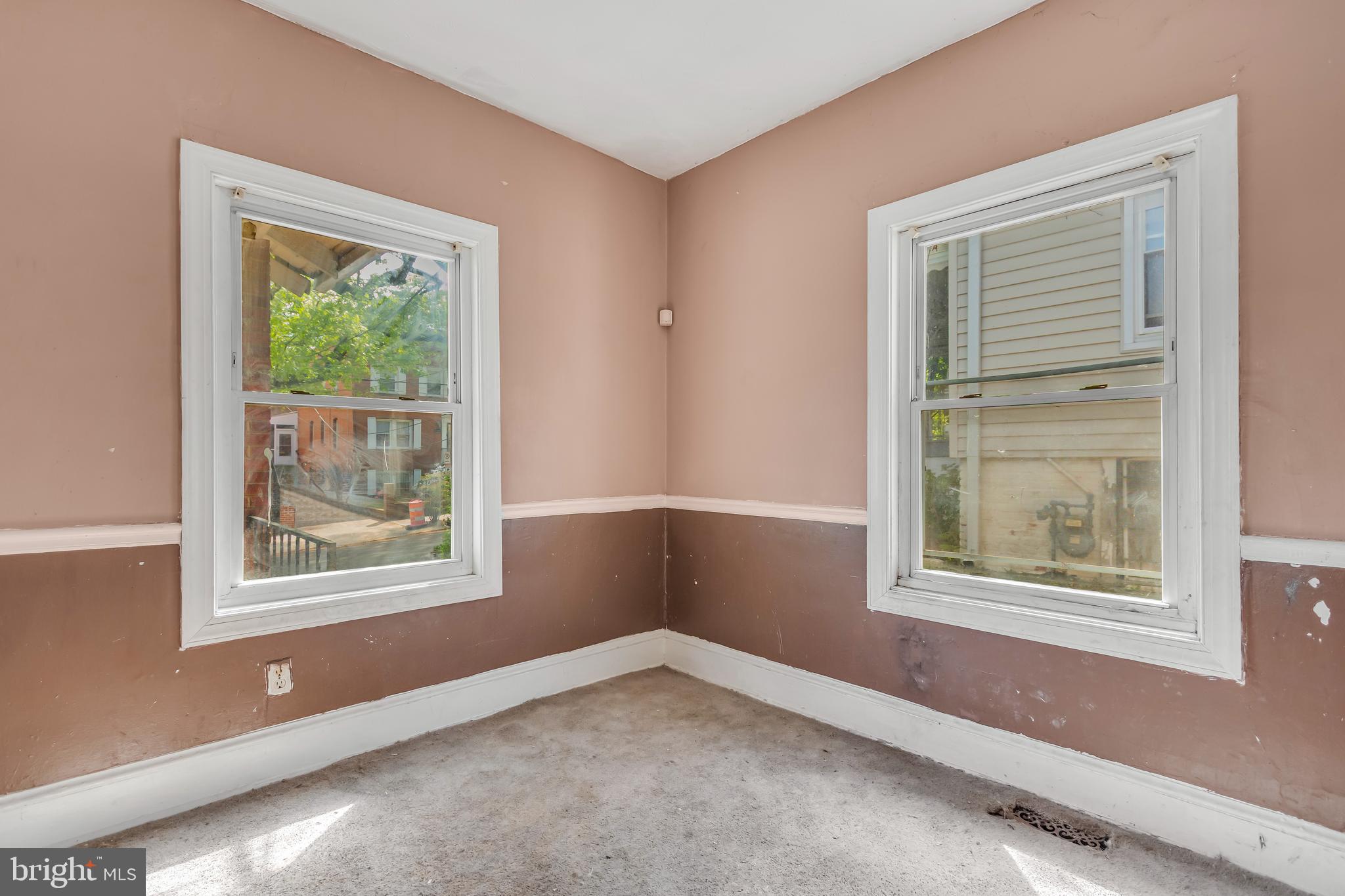 4530 Dix Street Northeast Washington, DC 20019 - Photo 11 of 19