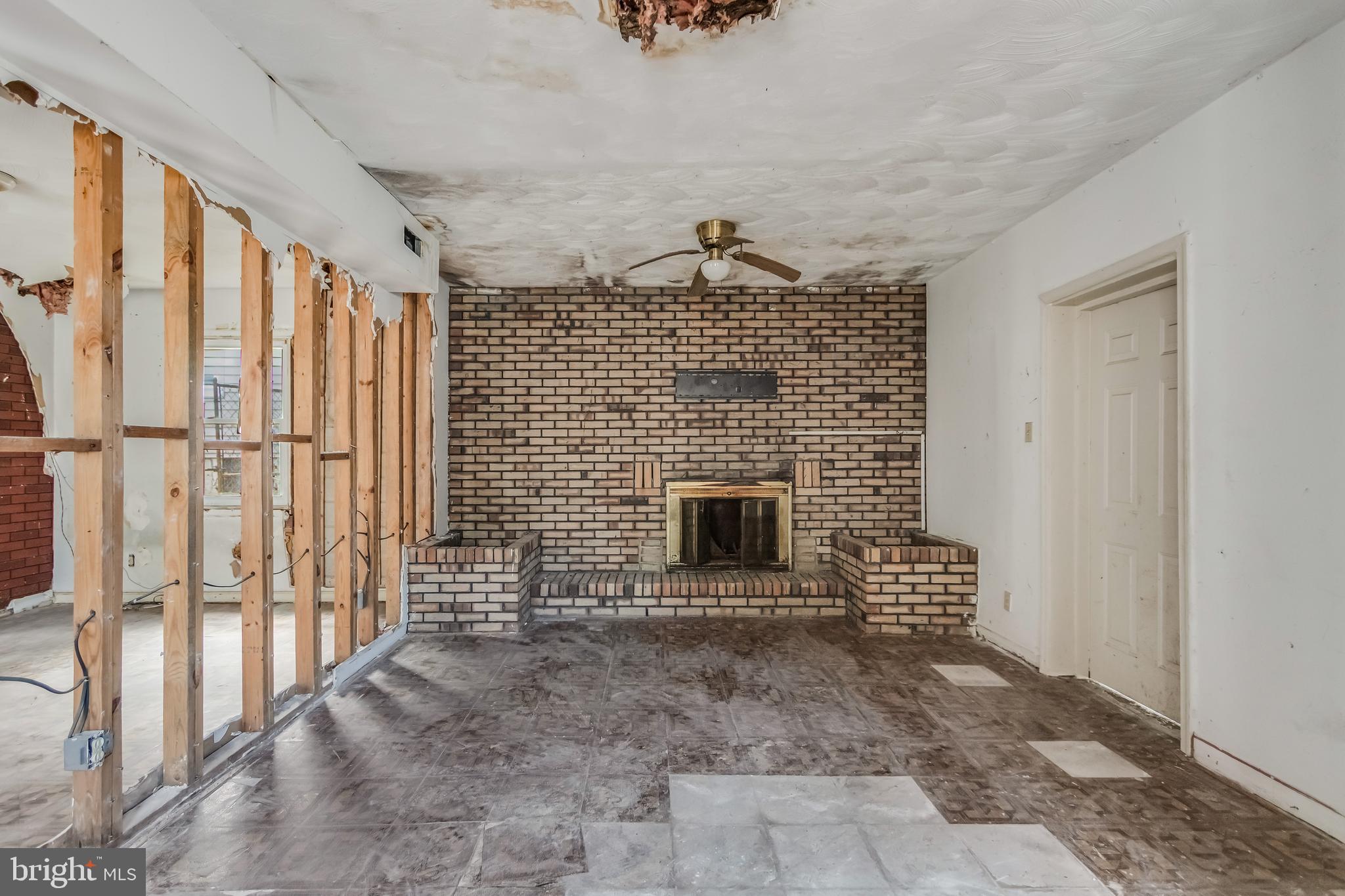 4530 Dix Street Northeast Washington, DC 20019 - Photo 15 of 19
