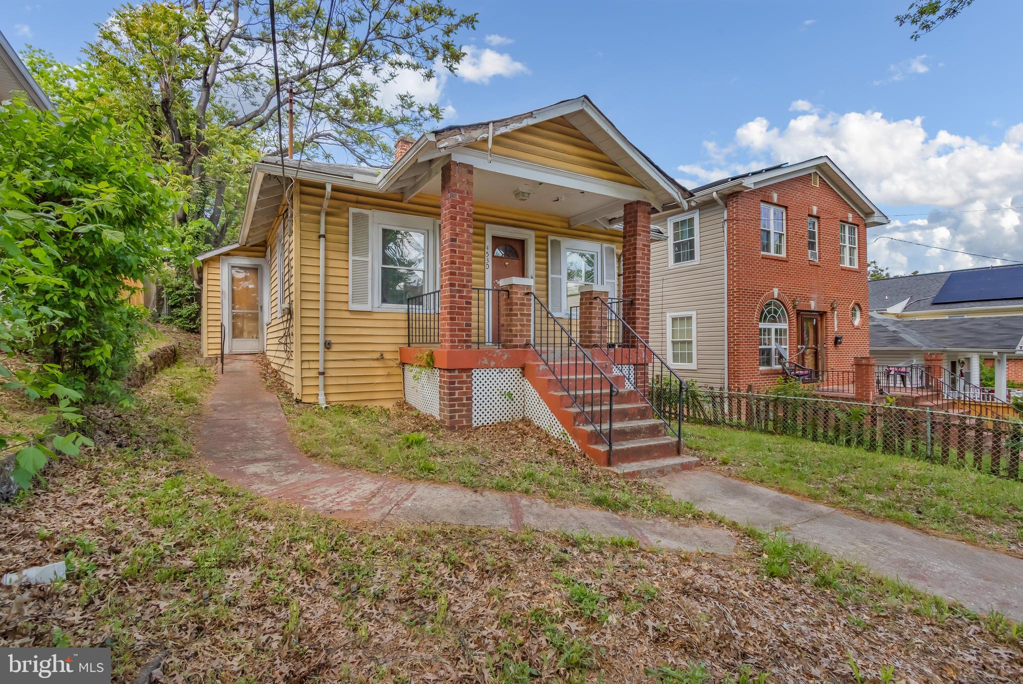 4530 Dix Street Northeast Washington, DC 20019 - Photo 2 of 19