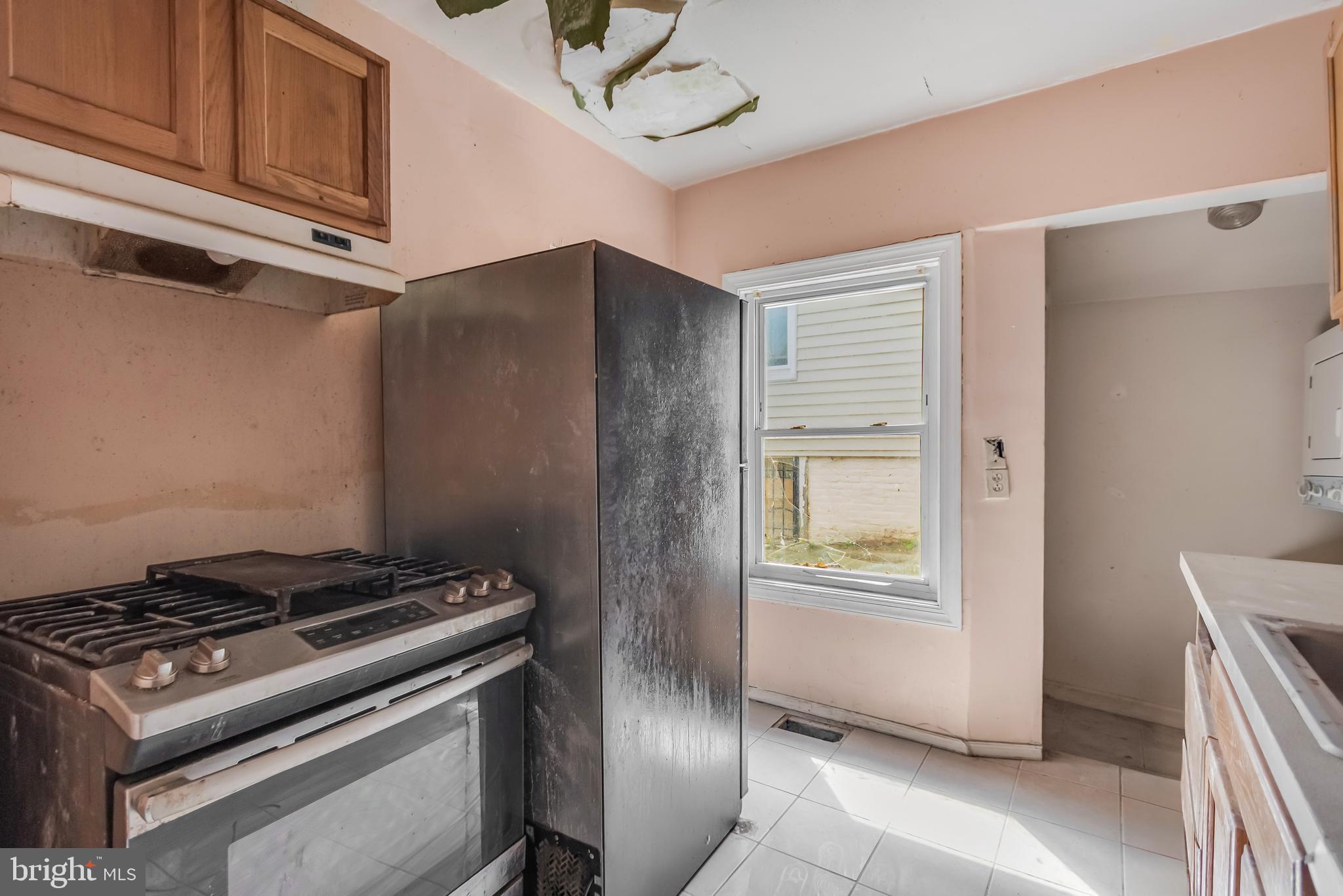 4530 Dix Street Northeast Washington, DC 20019 - Photo 5 of 19