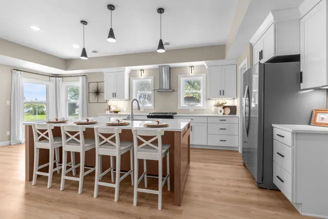 $574,900 | 1693 West Butte Des Morts Beach Road, Neenah, WI 54956