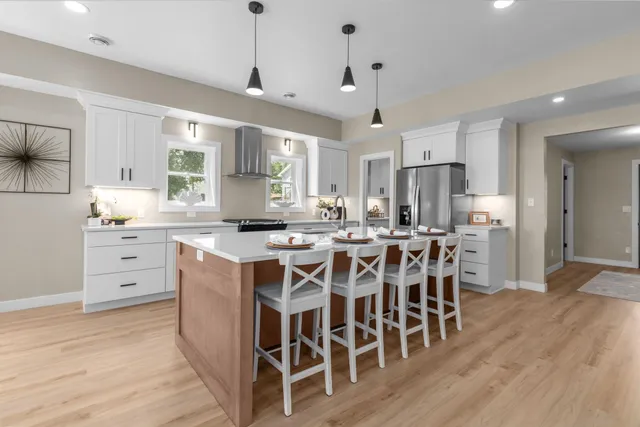 $574,900 | 1693 West Butte Des Morts Beach Road, Neenah, WI 54956